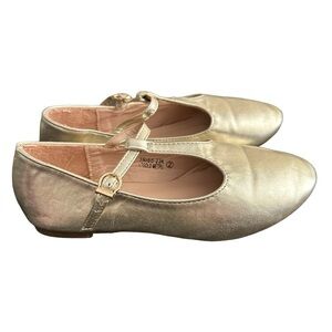 Bella Marie girls gold dress shoes size 2
